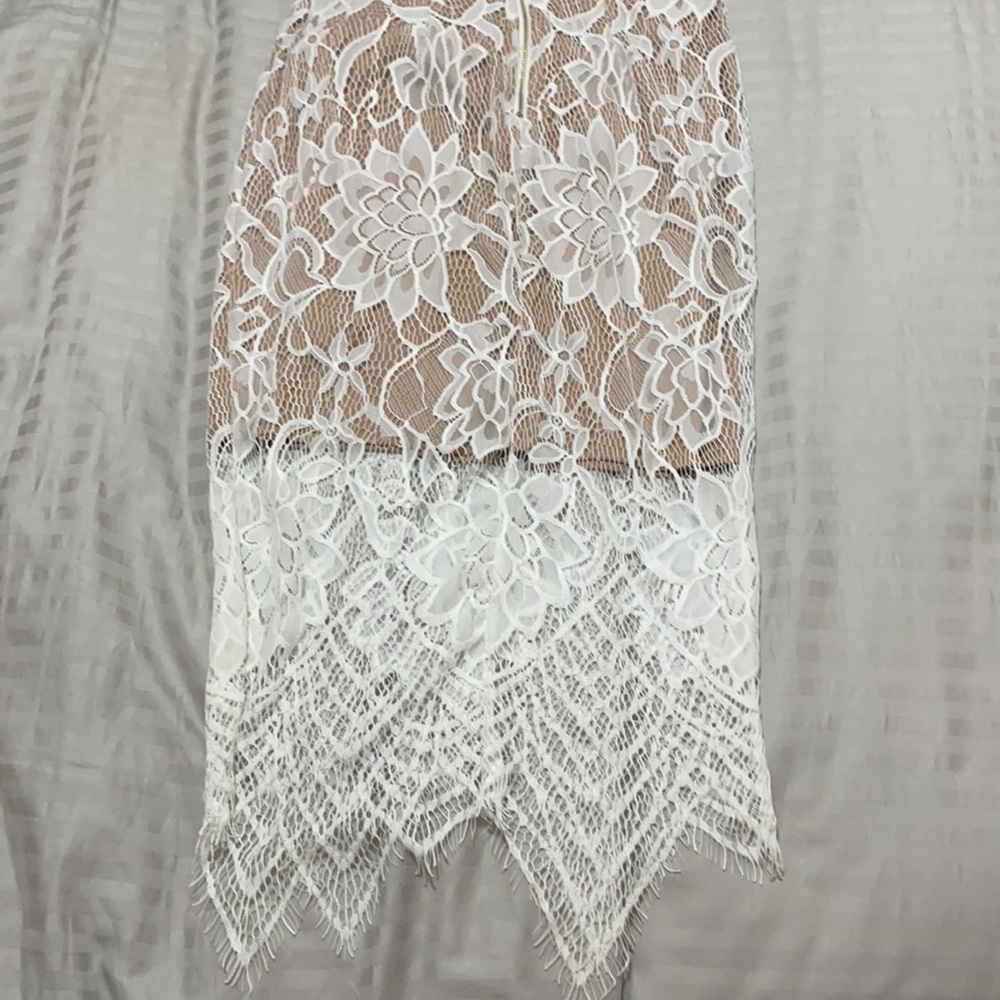 G by Guess high neck halter dress lace detail NWOT - Picture 7 of 10